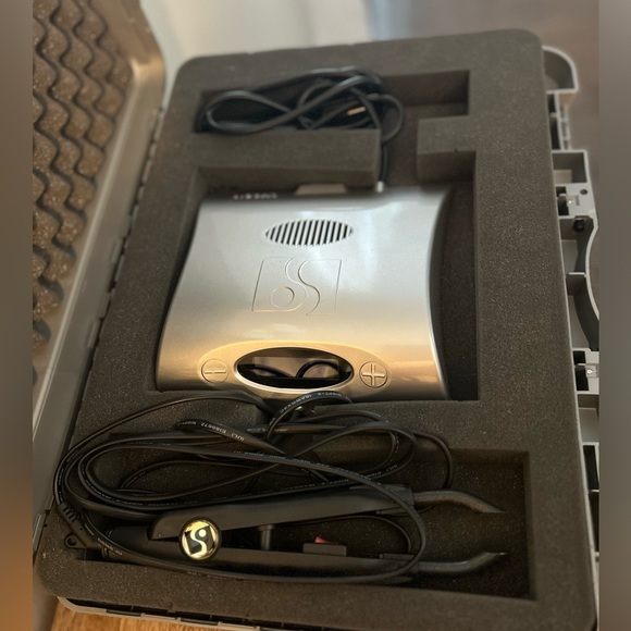 Hair Extensions Machine by SO.CAP ITALY - Picture 6 of 7